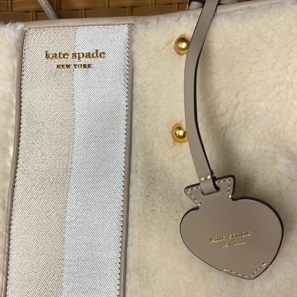 ♠️kate spade Everything Racing Stripe Faux Shearling Fur Large Tote, Cream, NWT - Picture 8 of 16